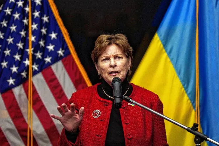 Jeanne Shaheen in the Context of U.S. Politics