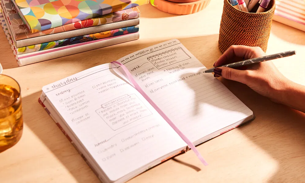 Therapeutic Journaling Techniques for Stress Relief